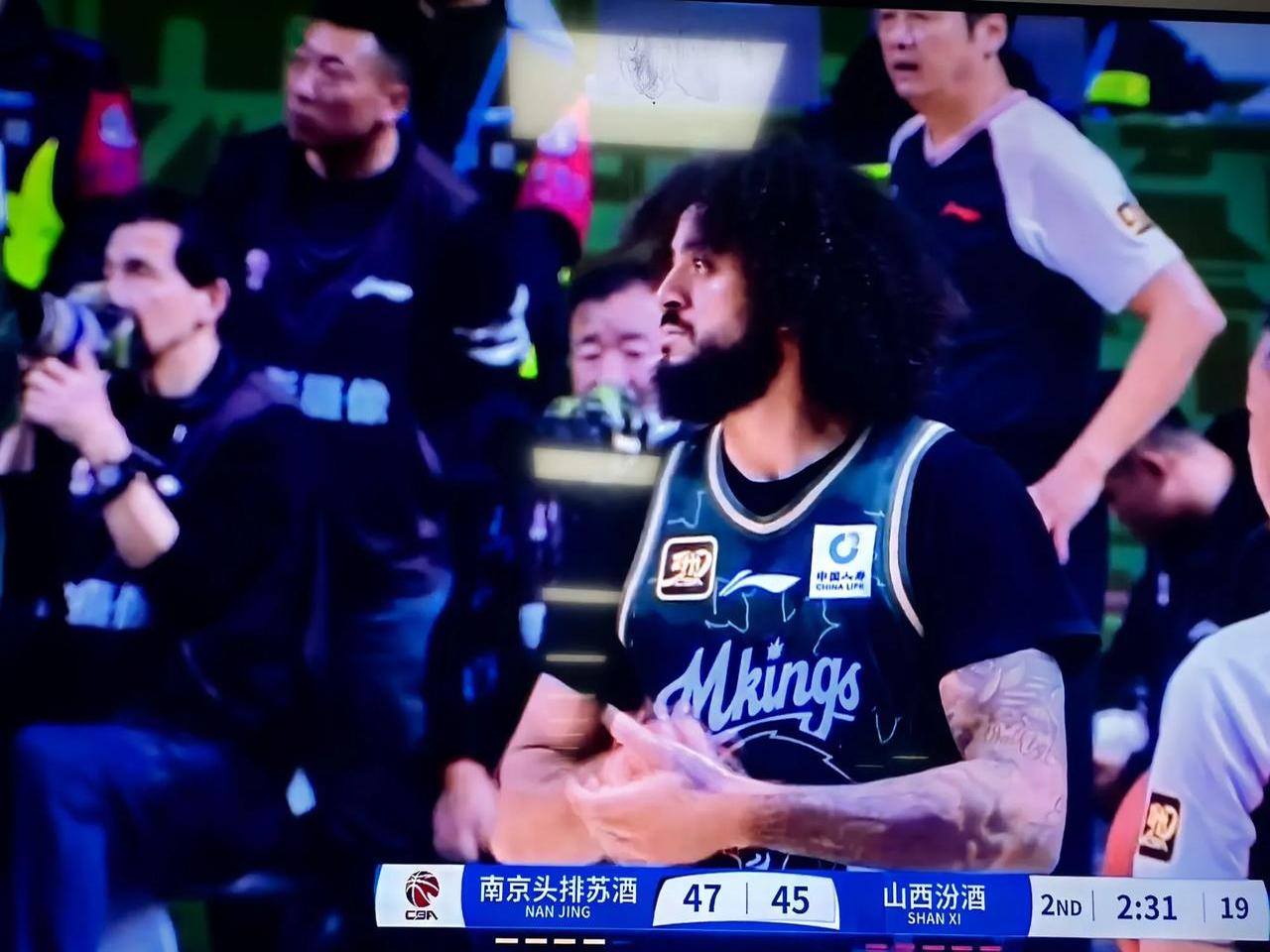 关于南京队在比赛中打破僵局，拔得头筹的信息
