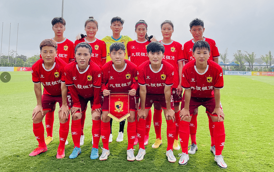 印尼女足表现抢眼，平分秋色晋级八强