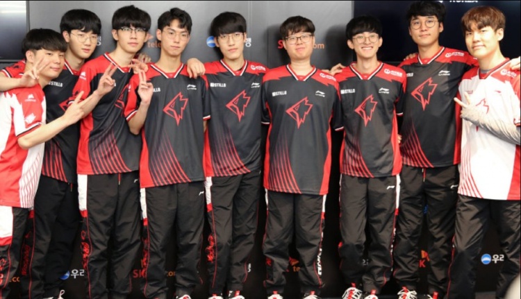 开云体育-KT力克BRO，Tarzan团战一打五顶尖较量成都决赛之夜，引爆全场热议