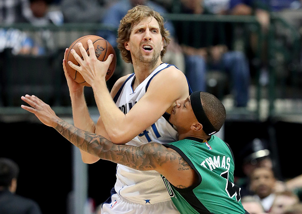 小牛连胜猛龙,球队士气高昂 小牛连胜猛龙,球队士气高昂