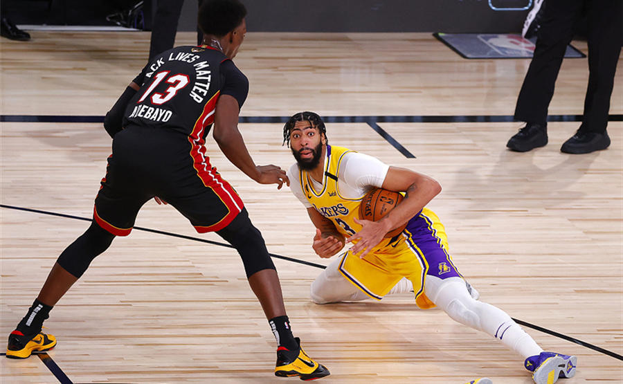 开云体育入口-HKA翻盘DK，Deft单局斩获MVP焦点之战全球总决赛，引爆全场热议