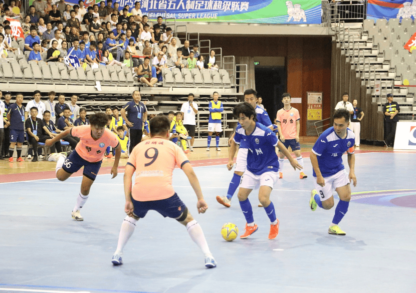 梅斯交战穆尔西争高下,一触即发支持呐喊 梅斯交战穆尔西争高下,一触即发支持呐喊