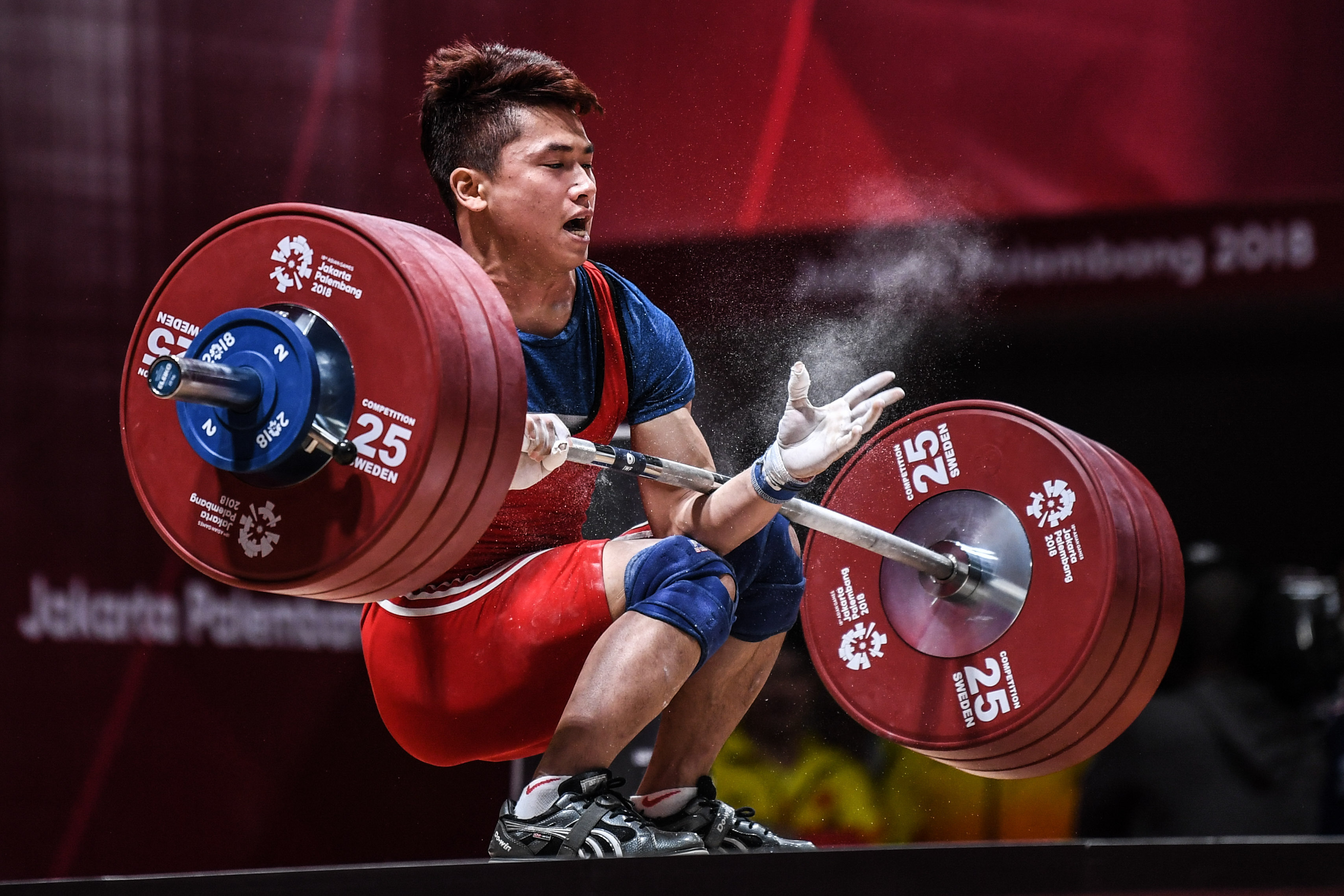 开云体育入口-体育赛场上的壮举：精彩瞬间让人目不暇接