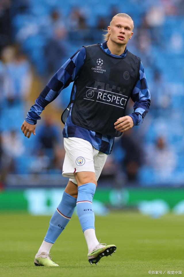 曼城对阵多特蒙德，英冠军冲刺胜利