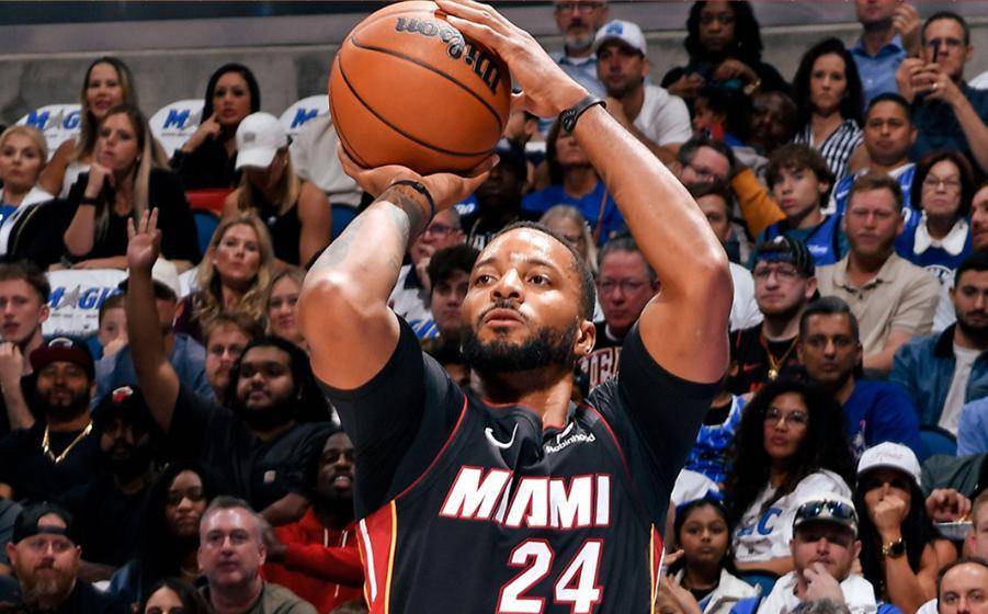 热火主场惨遭逆转，球队面临调整压力