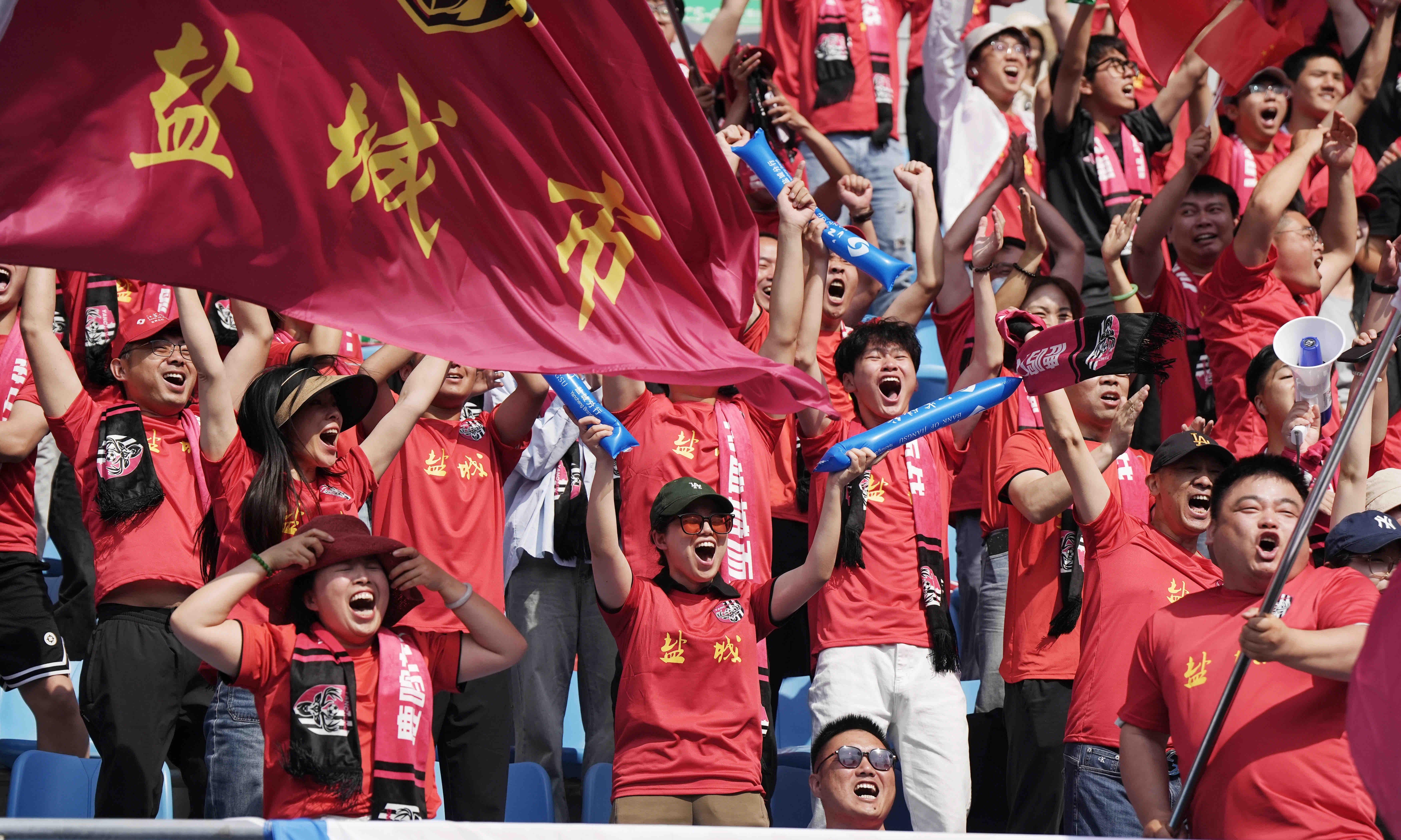 新赛季开局如火如荼，各队竞争激烈