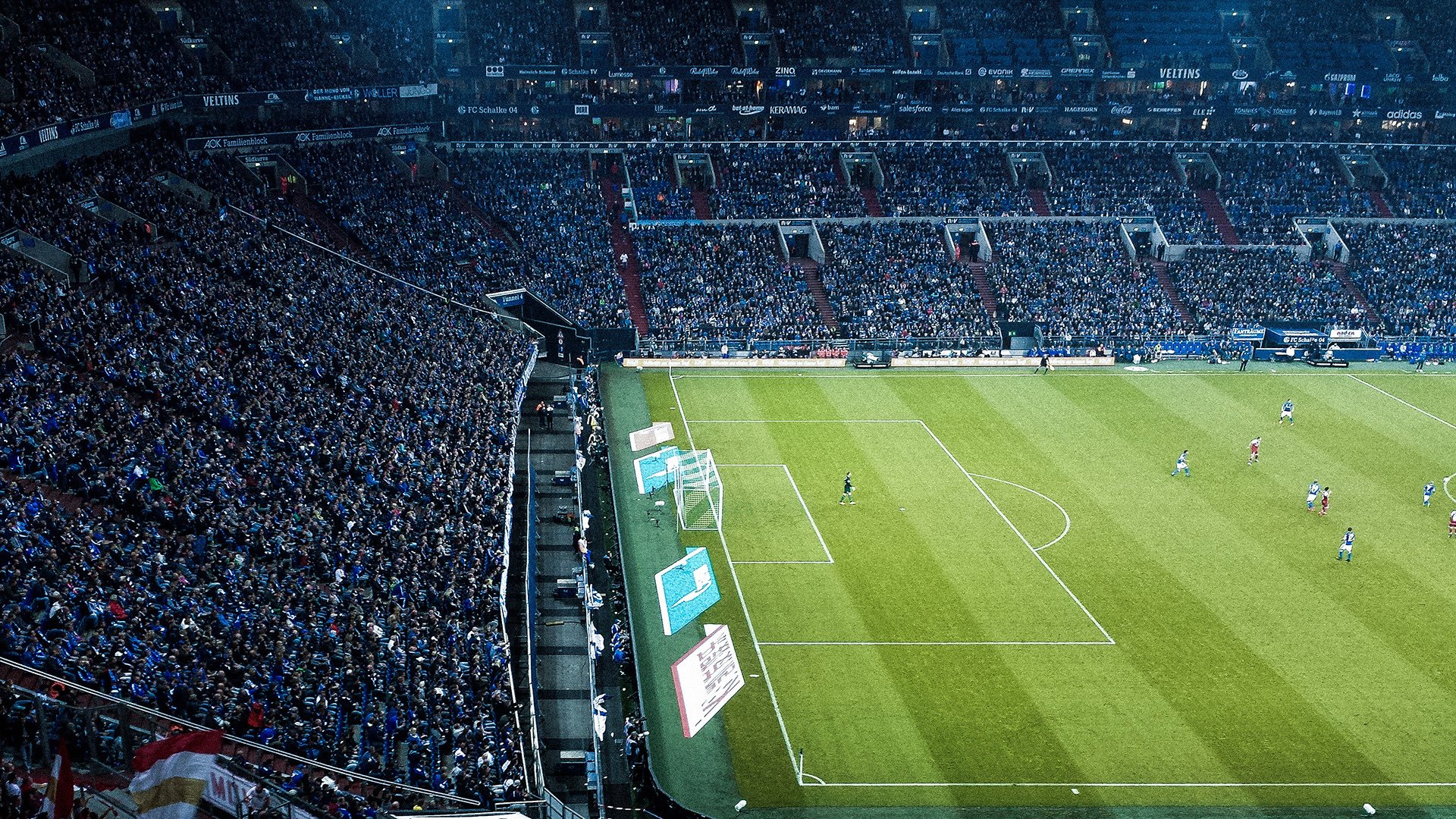 实力与团队的交响，斯通斯证明自我，乌克兰淘汰赛力克阿尔及利亚